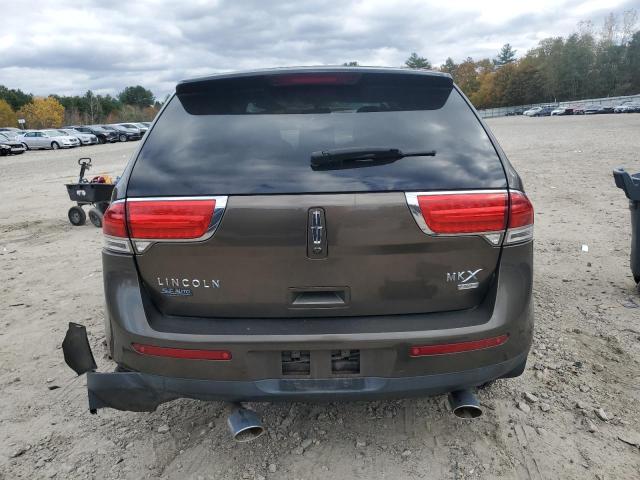 2LMDJ8JK8BBJ27979 - 2011 LINCOLN MKX BROWN photo 6