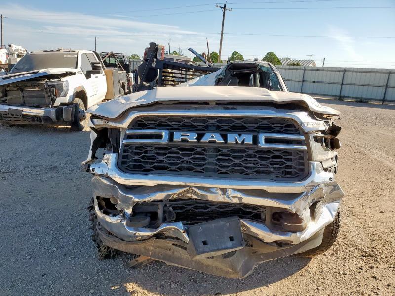 3C7WRTCL1RG137029 - 2024 RAM 3500 Biały zdjęcie 5