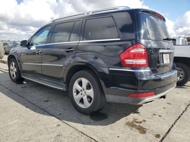 4JGBF7BE5BA734988 - 2011 MERCEDES-BENZ GL 450 4MATIC BLACK photo 2