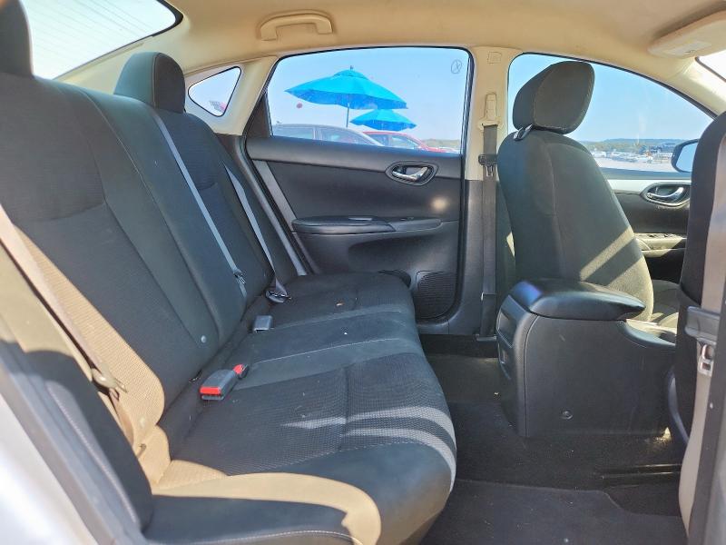 3N1AB7AP2KY349756 - 2019 NISSAN SENTRA S 银色 照片 10