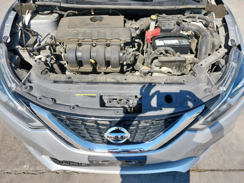 3N1AB7AP2KY349756 - 2019 NISSAN SENTRA S 银色 照片 11