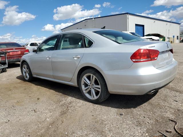 1VWBN7A33EC068937 - 2014 VOLKSWAGEN PASSAT SE Արծաթագույն լուսանկար 2
