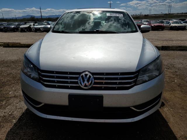 1VWBN7A33EC068937 - 2014 VOLKSWAGEN PASSAT SE Արծաթագույն լուսանկար 5