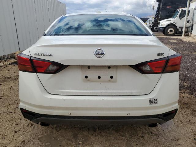 1N4BL4CV4MN416677 - 2021 NISSAN ALTIMA SR WHITE photo 6