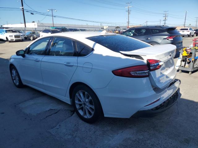 3FA6P0H7XKR210251 - 2019 FORD FUSION SE 白色 照片 2