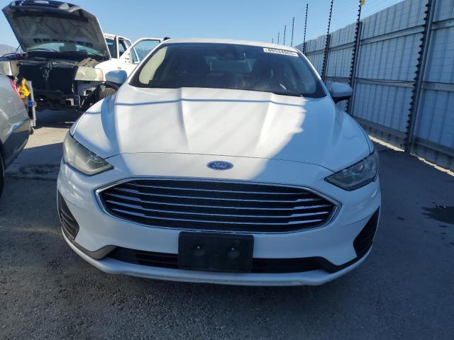 3FA6P0H7XKR210251 - 2019 FORD FUSION SE 白色 照片 5