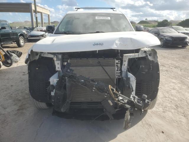 1C4RJGAG3PC525135 - 2023 JEEP GRAND CHER LAREDO Biały zdjęcie 5