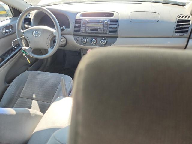 4T1BE30K85U594118 - 2005 TOYOTA CAMRY LE ვერცხლისფერი ფოტო 8