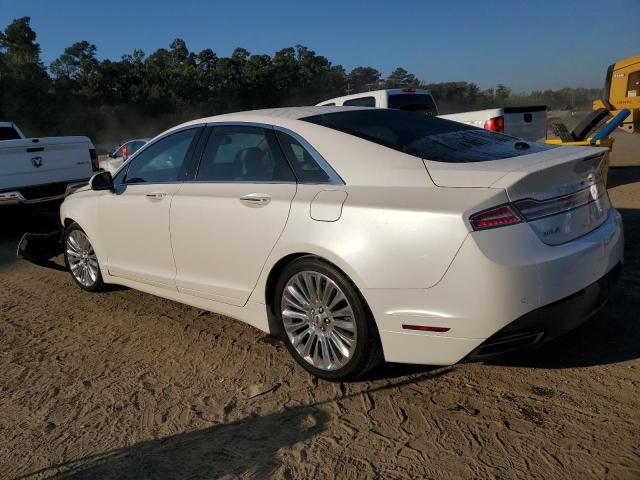 3LN6L2G92FR610102 - 2015 LINCOLN MKZ თეთრი ფოტო 2
