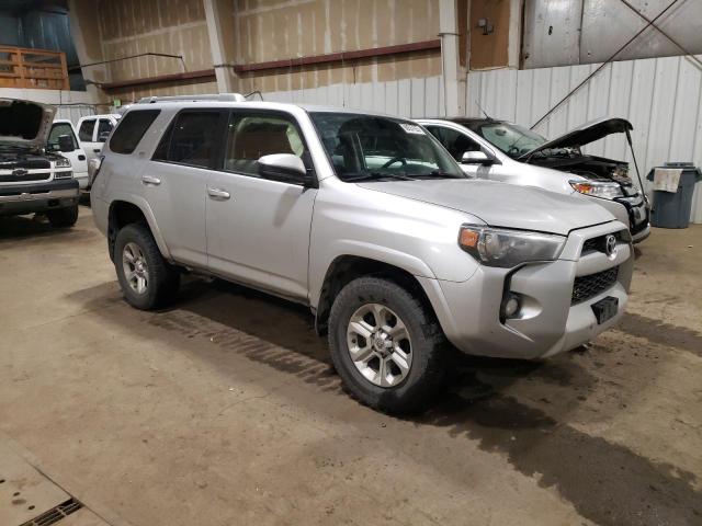 JTEBU5JR5J5593538 - 2018 TOYOTA 4RUNNER SR5/SR5 PREMIUM Күміс фото 4