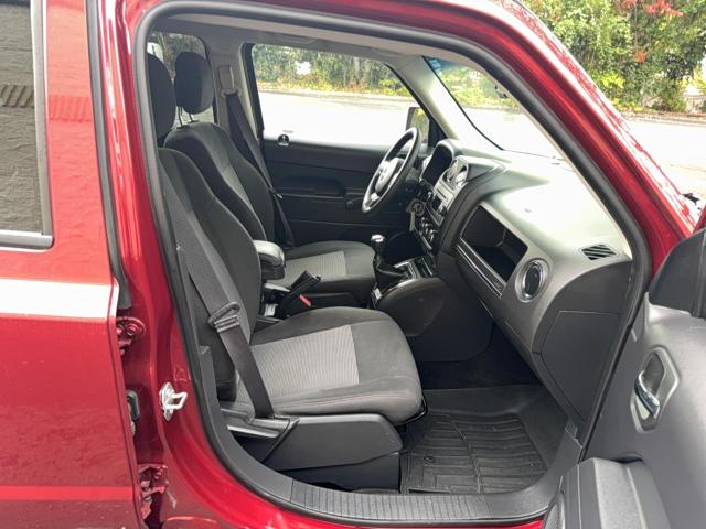 1C4NJPBA9GD807802 - 2016 JEEP PATRIOT SPORT 红色 照片 5