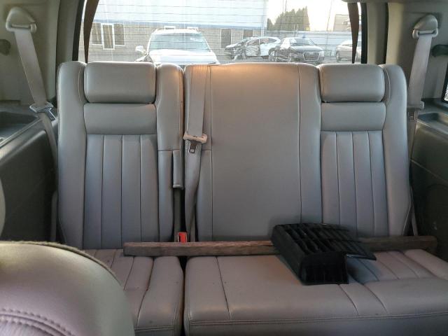 5LMFU28515LJ02397 - 2005 LINCOLN NAVIGATOR ნაცრისფერი ფოტო 10