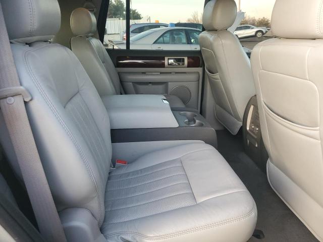 5LMFU28515LJ02397 - 2005 LINCOLN NAVIGATOR ნაცრისფერი ფოტო 11