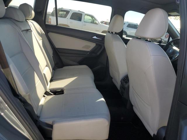 3VV2B7AX9LM173929 - 2020 VOLKSWAGEN TIGUAN SE Grau Foto 11