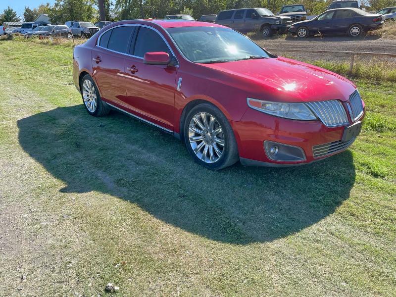 2011 LINCOLN MKS, 