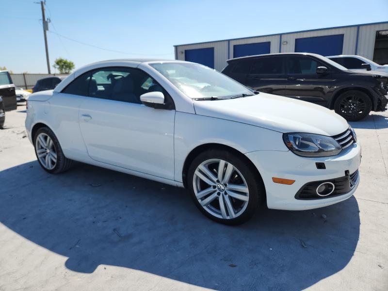 WVWFW8AH3FV002980 - 2015 VOLKSWAGEN EOS LUX Blanc photo 4