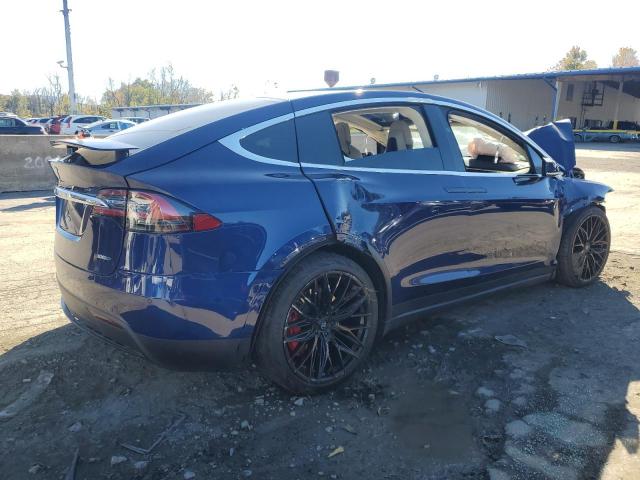 5YJXCBE25HF055391 - 2017 TESLA MODEL X BLUE photo 3