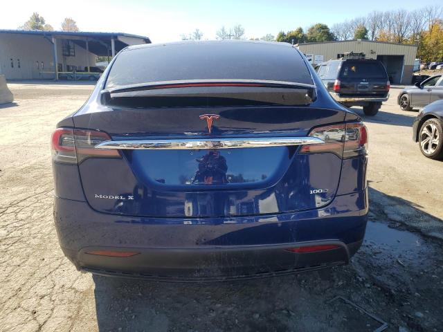 5YJXCBE25HF055391 - 2017 TESLA MODEL X BLUE photo 6