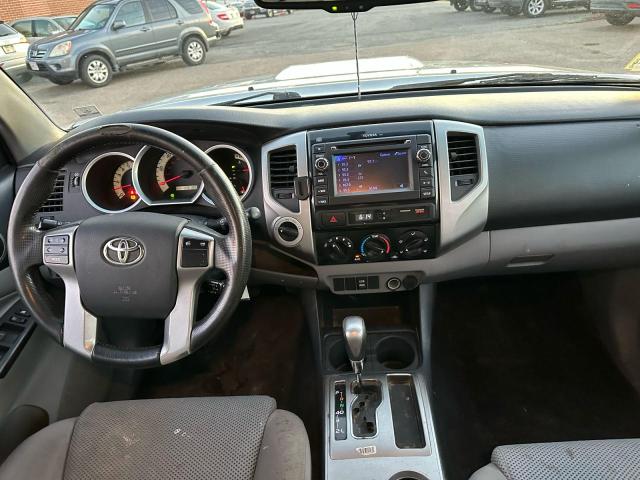 3TMLU4EN6DM109174 - 2013 TOYOTA TACOMA DOUBLE CAB Srebrny zdjęcie 9