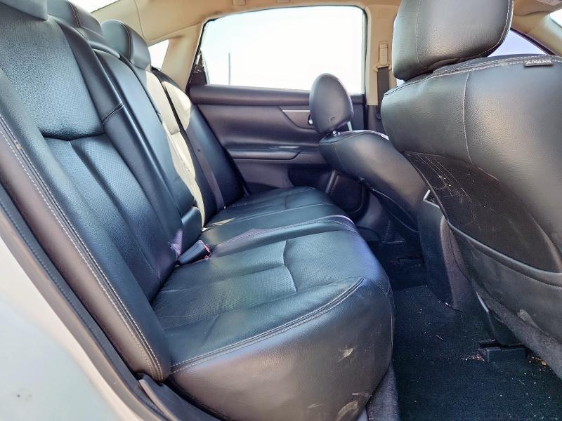 1N4AL3AP1JC196092 - 2018 NISSAN ALTIMA 2.5 WHITE photo 10