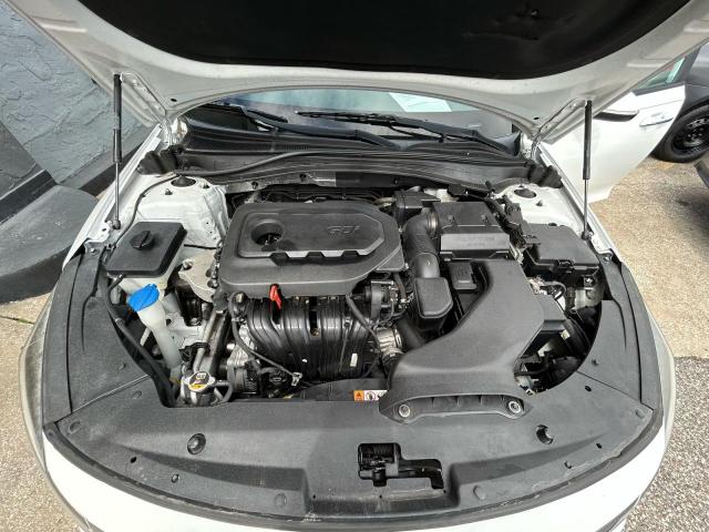 5XXGT4L35KG358523 - 2019 KIA OPTIMA LX Blanco foto 7