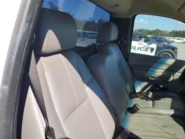 1GCHC24KX8E107945 - 2008 CHEVROLET SILVERADO C2500 HEAVY DUTY WHITE photo 10