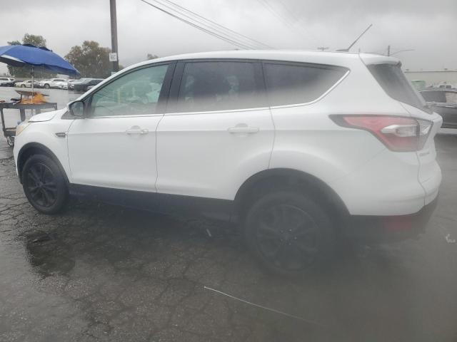 1FMCU9GD9HUE49871 - 2017 FORD ESCAPE SE Ақ фото 2