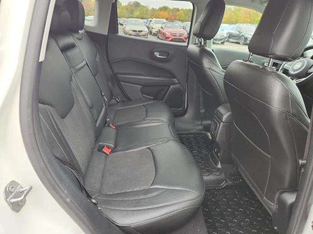 3C4NJDBB9JT481282 - 2018 JEEP COMPASS LATITUDE Beyaz fotoğraf 10