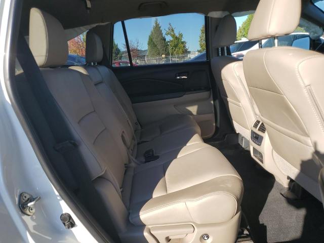 5FNYF6H62HB101695 - 2017 HONDA PILOT EXL WHITE photo 11
