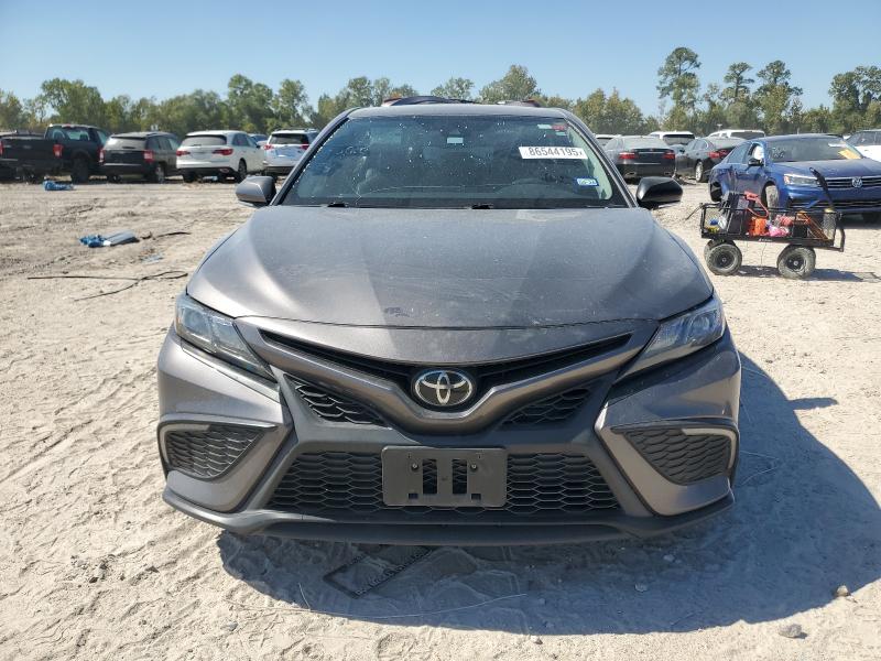 4T1G11AK2PU080403 - 2023 TOYOTA CAMRY SE NIGHT SHADE GRAY photo 5