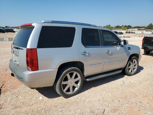 1GYUKBEF0AR136673 - 2010 CADILLAC ESCALADE LUXURY 银色 照片 3