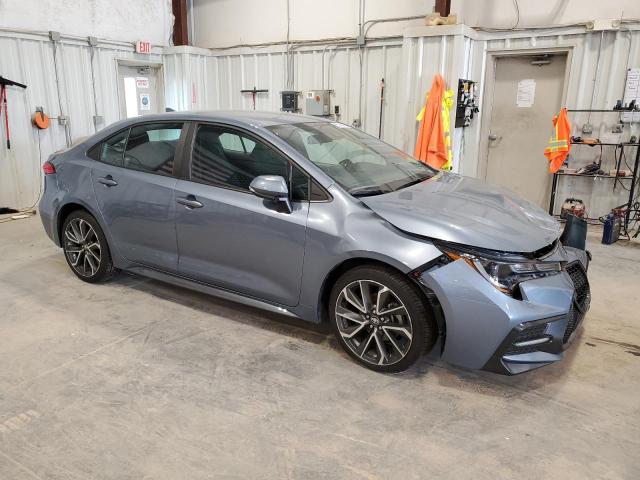 5YFS4MCEXNP104780 - 2022 TOYOTA COROLLA SE Blau Foto 4