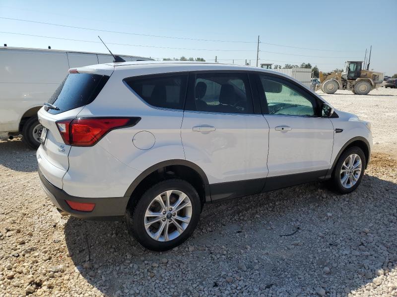 1FMCU9G9XKUB07493 - 2019 FORD ESCAPE SE Blanc photo 3
