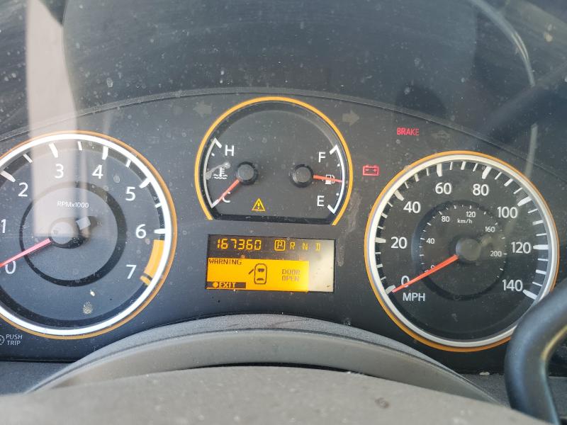 1N6BA07DX9N316825 - 2009 NISSAN TITAN XE RED photo 9