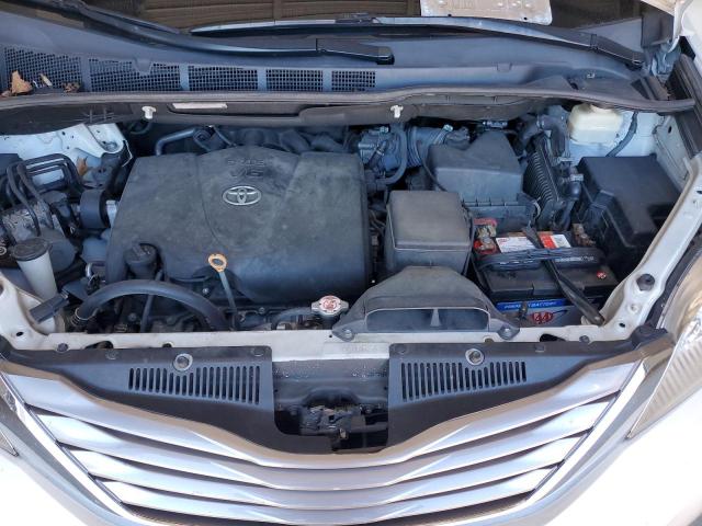 5TDDZ3DC8HS167213 - 2017 TOYOTA SIENNA XLE WHITE photo 12