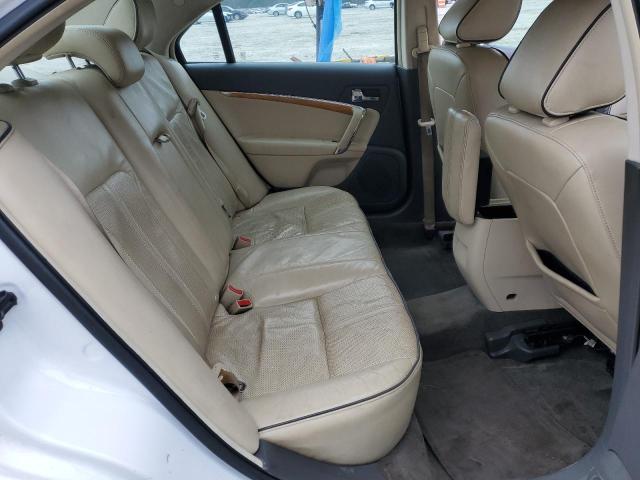 3LNHL2GC7BR759328 - 2011 LINCOLN MKZ WHITE photo 10