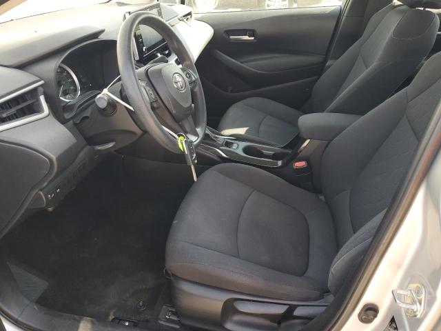 5YFEPRAE2LP078497 - 2020 TOYOTA COROLLA LE Сріблястий фото 7