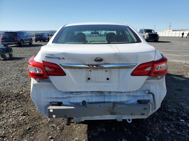 3N1AB7AP3JY322211 - 2018 NISSAN SENTRA S Beyaz fotoğraf 6