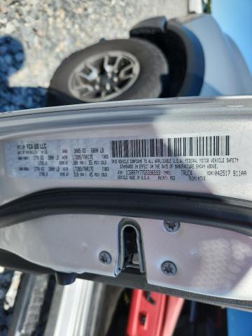 1C6RR7YT7GS336593 - 2016 RAM 1500 REBEL Silber Foto 12