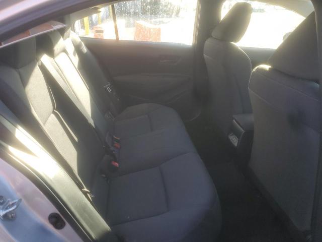 5YFB4MDE5RP112046 - 2024 TOYOTA COROLLA LE Silber Foto 10