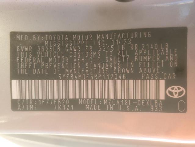 5YFB4MDE5RP112046 - 2024 TOYOTA COROLLA LE Silber Foto 12