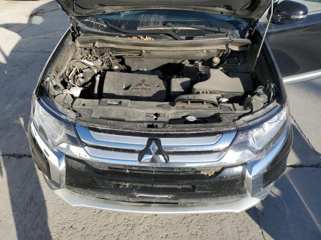 JA4AZ3A33JZ016110 - 2018 MITSUBISHI OUTLANDER SE Siyah fotoğraf 12