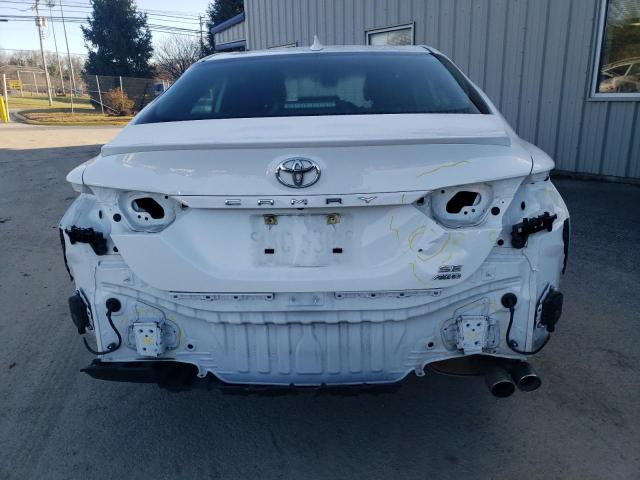 4T1G11BK7RU117821 - 2024 TOYOTA CAMRY SE NIGHT SHADE WHITE photo 6