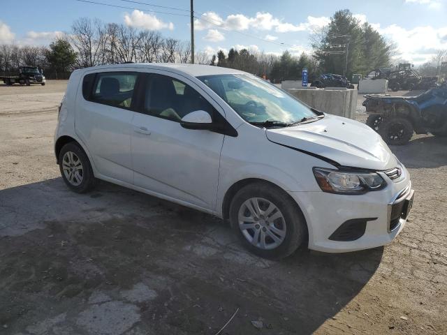 1G1JG6SH2H4149870 - 2017 CHEVROLET SONIC WHITE photo 4