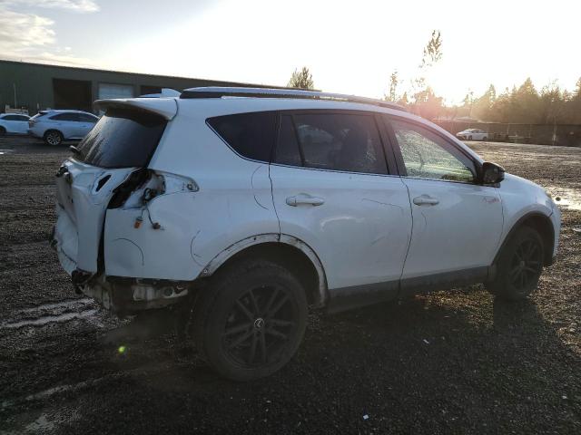 JTMBFREVXGD192353 - 2016 TOYOTA RAV4 LE WHITE photo 3