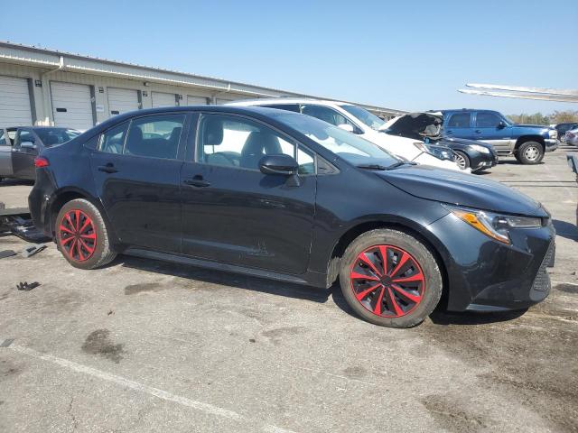 5YFEPMAE2MP220271 - 2021 TOYOTA COROLLA LE Czarny zdjęcie 4