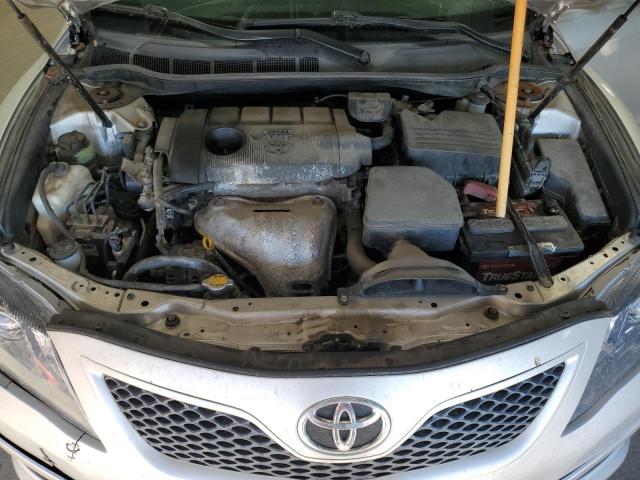 4T1BF3EK9BU126996 - 2011 TOYOTA CAMRY BASE SILVER photo 11
