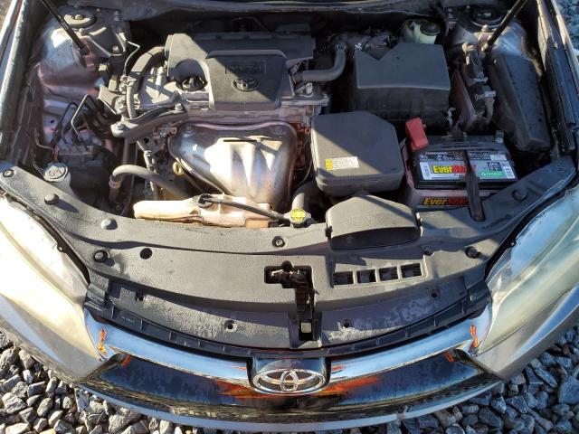 4T1BF1FK1FU092318 - 2015 TOYOTA CAMRY LE GRAY photo 11