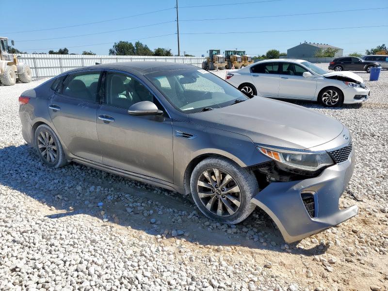 5XXGU4L36JG209792 - 2018 KIA OPTIMA EX SILVER photo 4