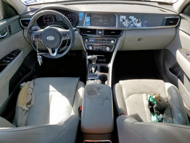 5XXGU4L36JG209792 - 2018 KIA OPTIMA EX SILVER photo 8